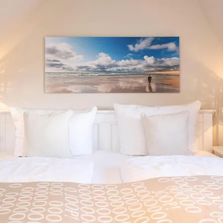 Tunghoern-hues Keitum